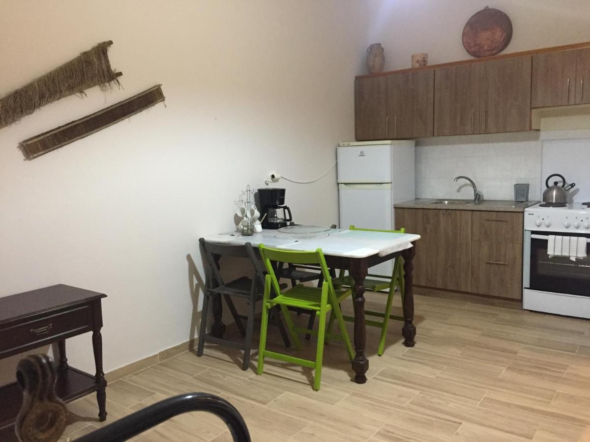 Genari Beach Apartments Levendokhorion Екстер'єр фото
