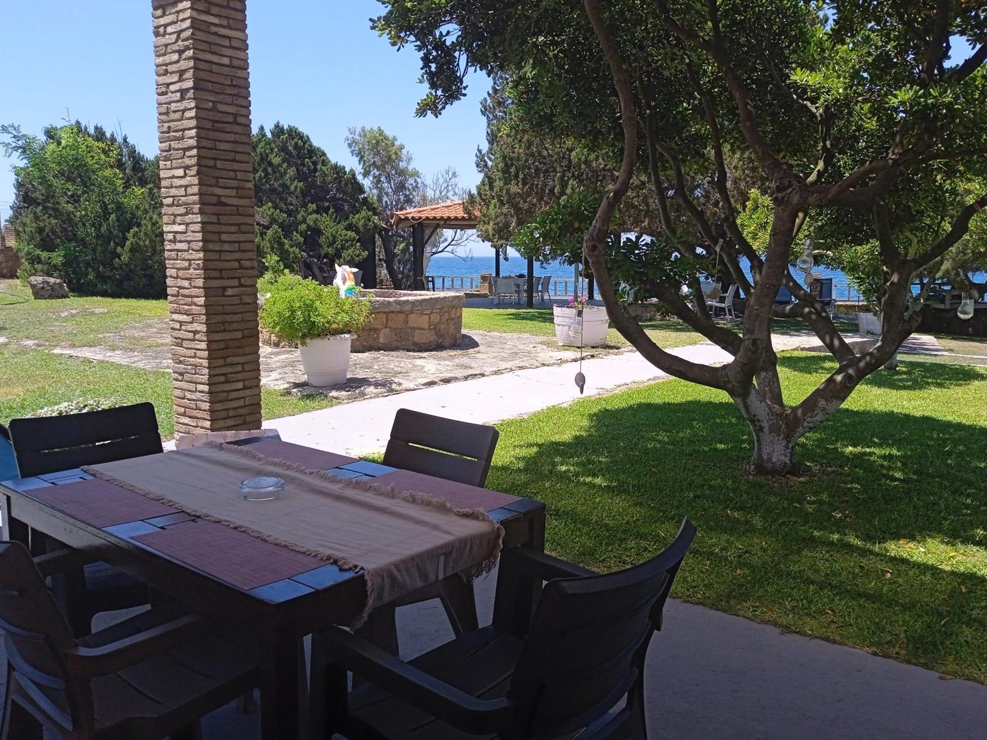 Genari Beach Apartments Levendokhorion Екстер'єр фото