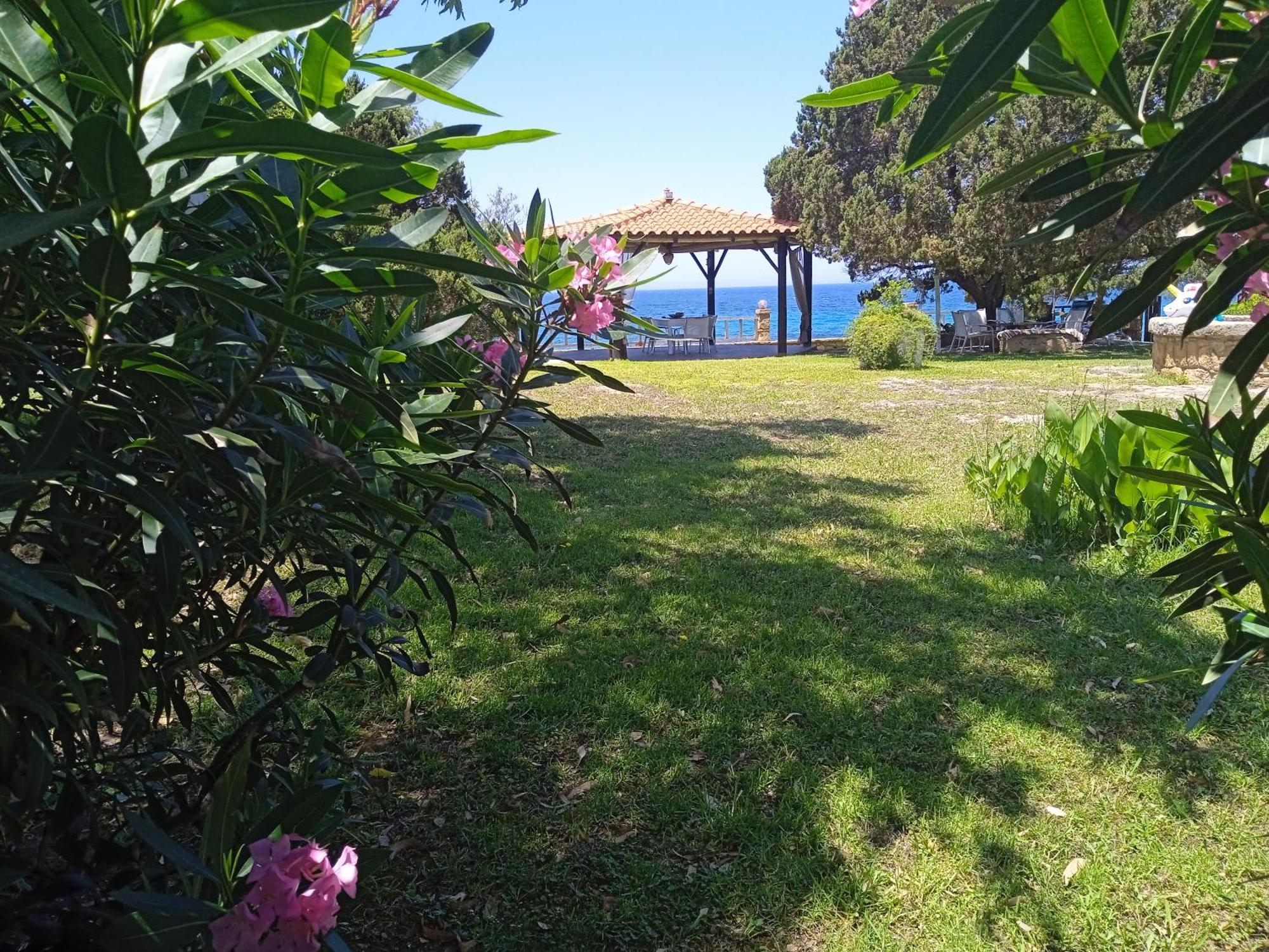 Genari Beach Apartments Levendokhorion Екстер'єр фото